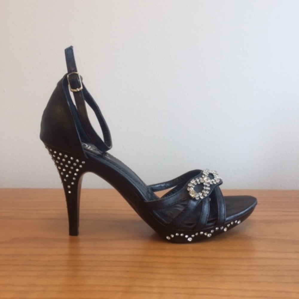 Mona Mia Graciela Fashion heels Women's Sandals